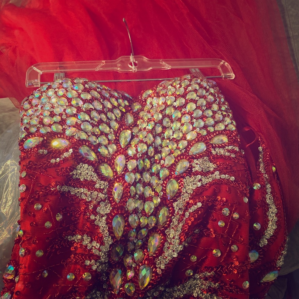 Sherri hill red formal dress